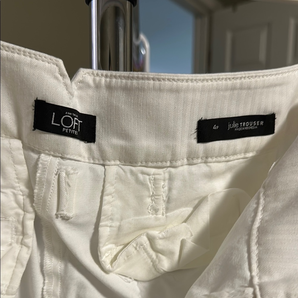 Loft Pants - On Trend and Like New!